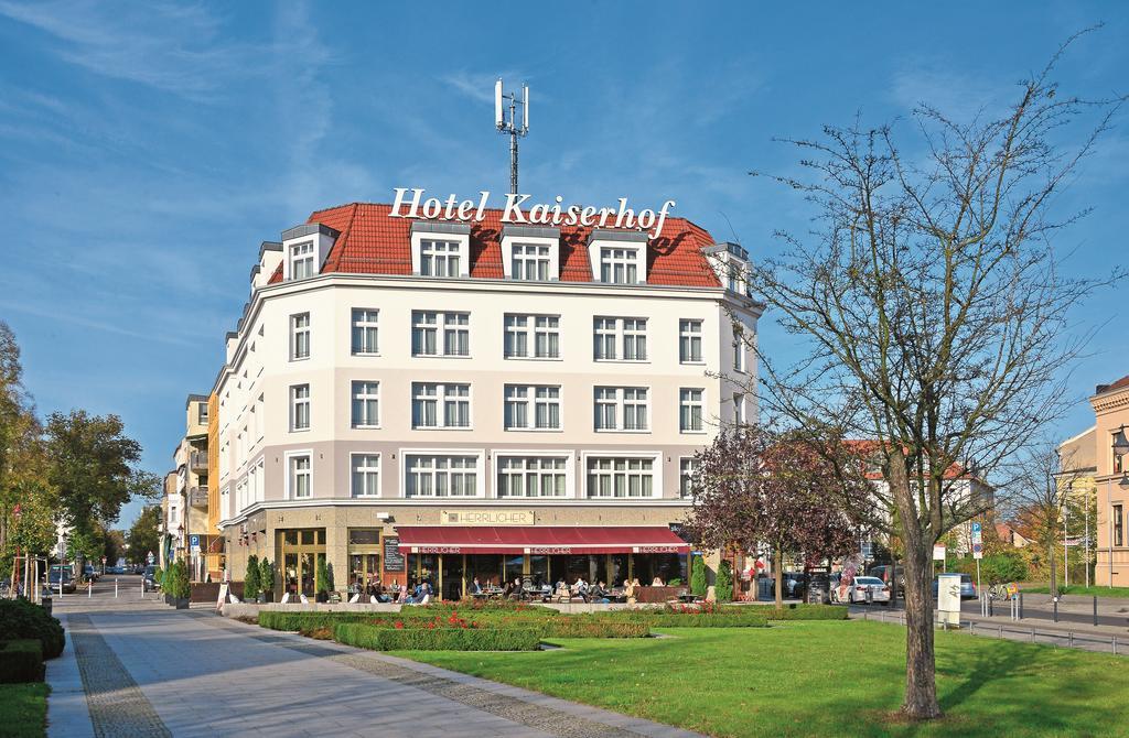 Hotel Kaiserhof Фюрстенвальде Экстерьер фото